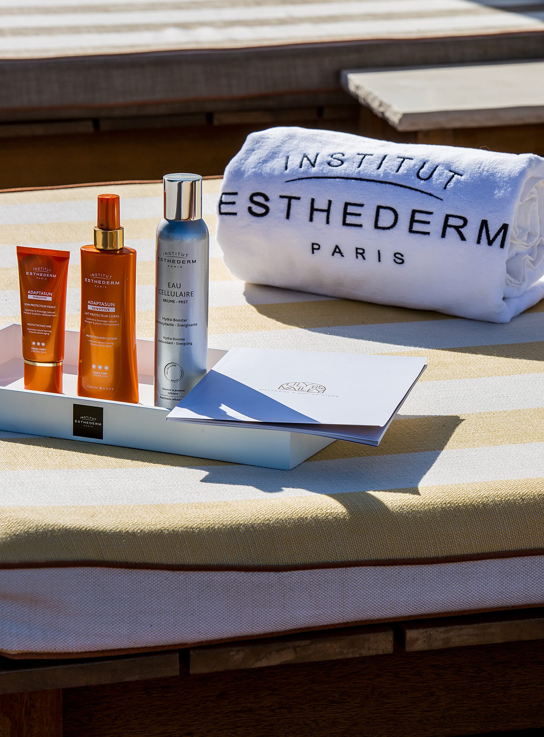 Institut Esthederm Adaptasun Sensitive Crema Sole Viso 50 ml