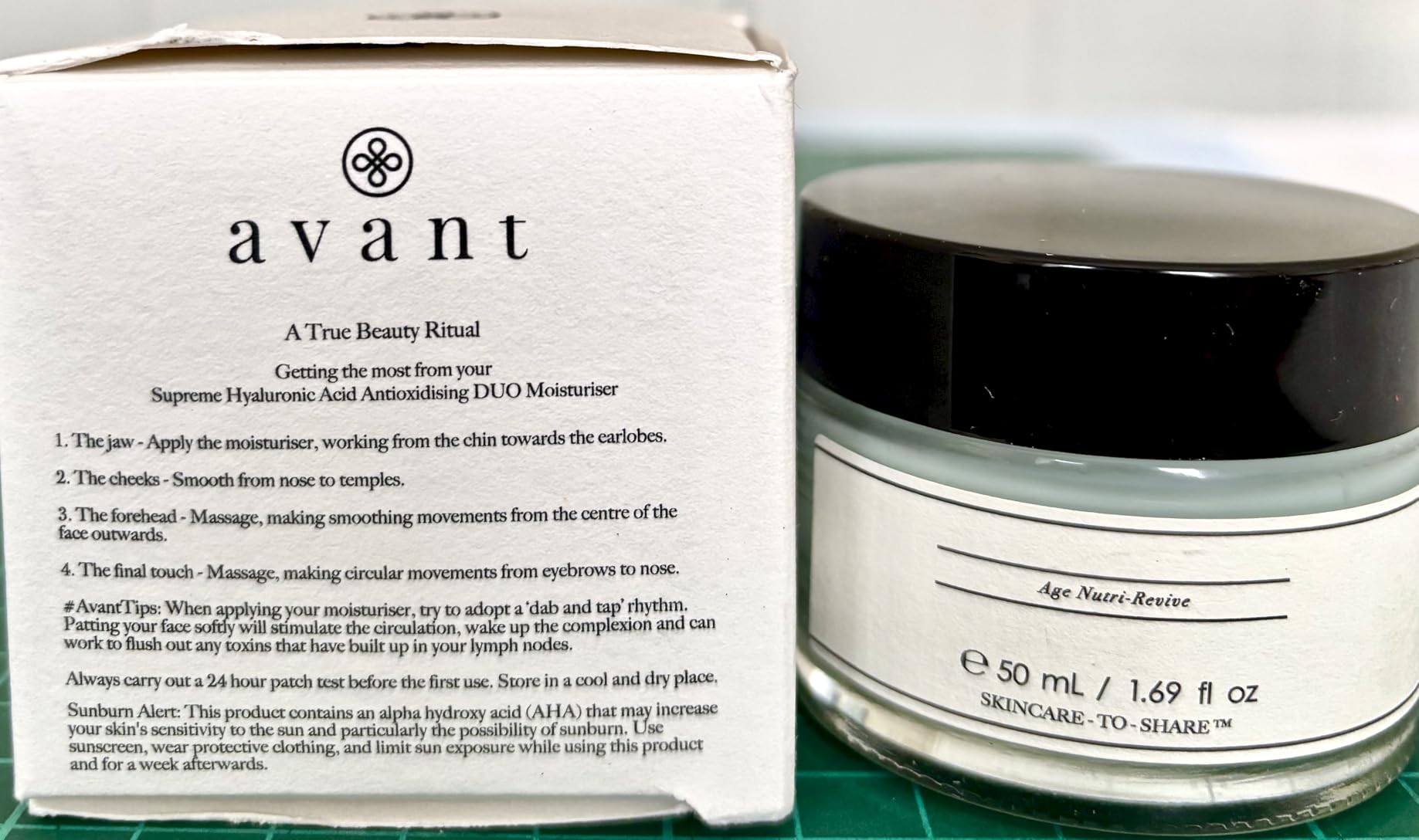 Avant Acido Ialuronico Duo crema viso Light 50 ml antiossidante