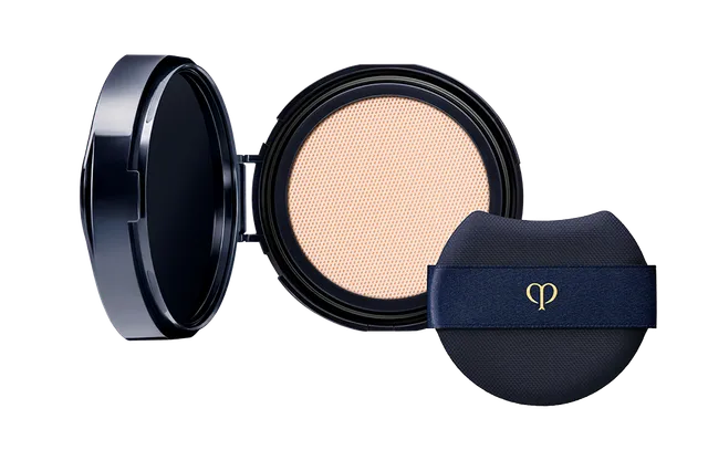 Cle de Peau Radiant Cushion Foundation Natural ricarica Very Light Ivory