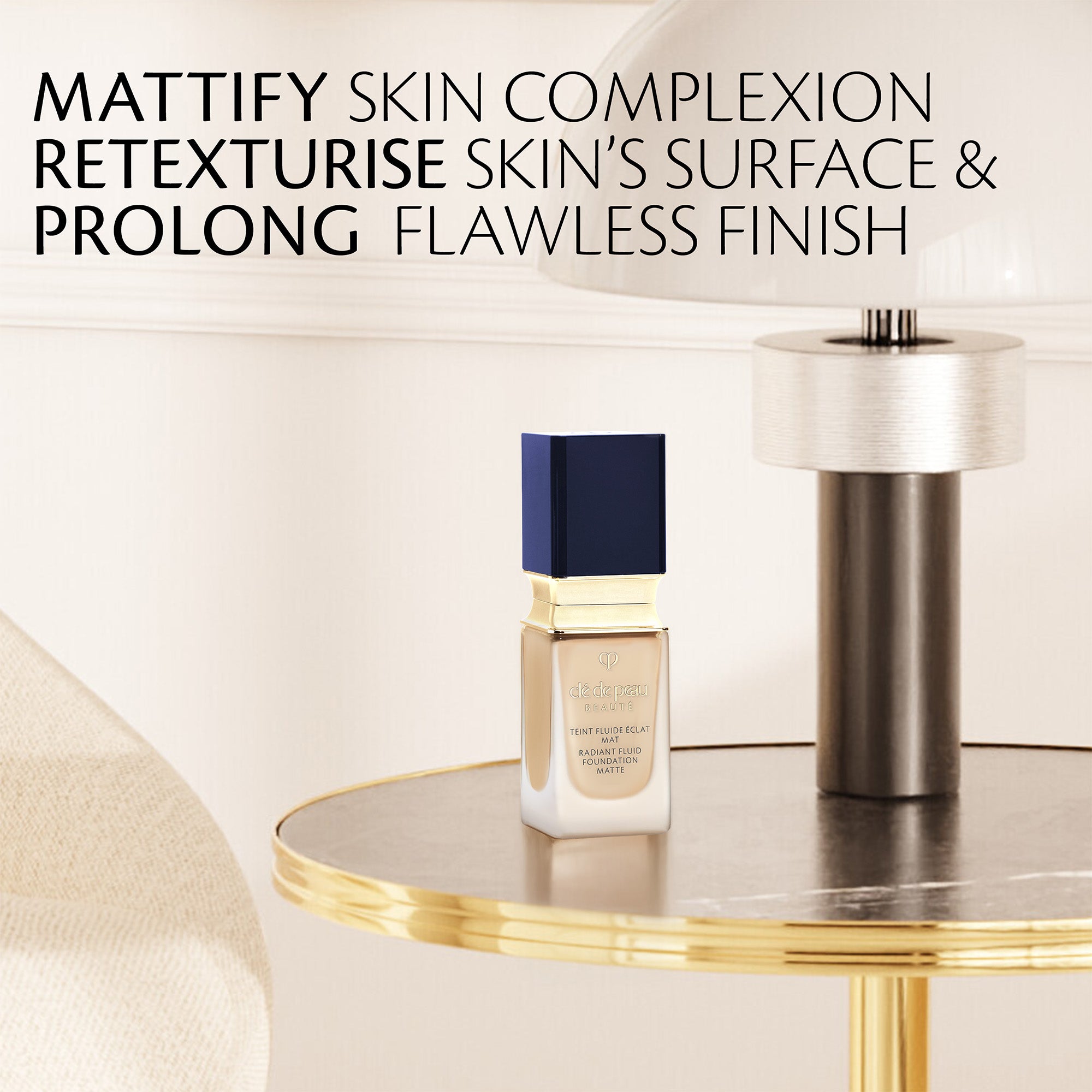 Cle de Peau Radiant Fluid Foundation Matte fondotinta Light Beige